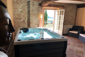 Cuq en Terrasse, Cuq le château, Cuq Toulza, chambre d'hôte Puylaurens, jacuzzi, piscine, Tarn, Pays de Cocagne, Terres d'Autan, office de tourisme, proche de Toulouse 