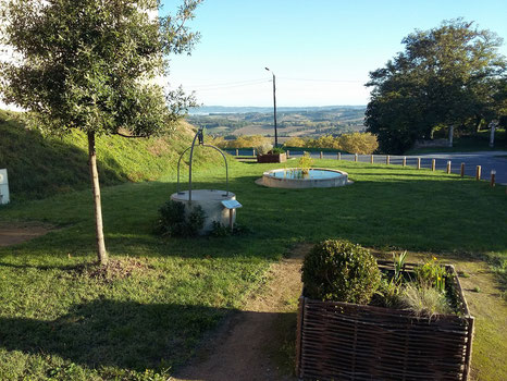 Pique-nique champêtre au jardin pastelier de Puylaurens en Pays de Cocagne, office de tourisme, que faire à Puylaurens, que faire à Dourgne