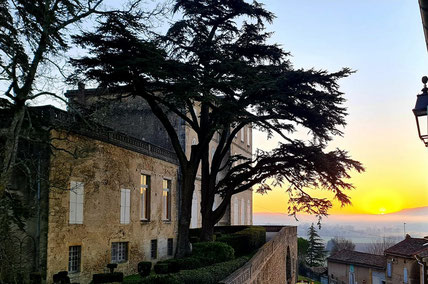 Mairie de Viviers-les-Montagnes en Montagne Noire, Terres d'Autan, Le Pays de Cocagne, Dourgne et Puylaurens, Office de tourisme, coucher de soleil, église, vue