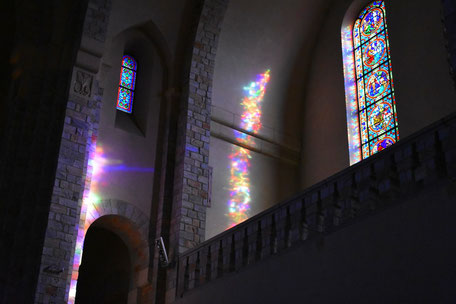 Abbatiale de l'Abbaye d'En Calcat à Dourgne en Montagne Noire, Dom Robert, tapisserie, monastère, que faire à Puylaurens, que faire à Dourgne, moines, librairie