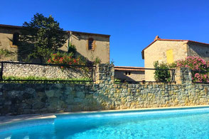 Château de Mouzens, dormir dans un château, hébergement insolite proche de Castres, Puylaurens, gite avec piscine dans le Tarn, Pays de Cocagne, office de tourisme Dourgne, gite proche de Toulouse, gite à la campagne